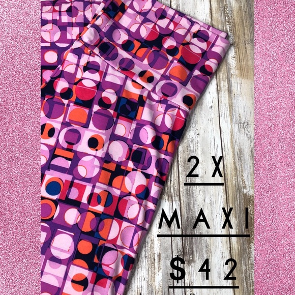LuLaRoe Maxi - Picture 1 of 3